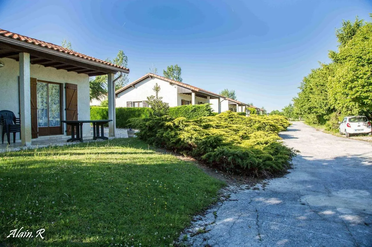 Paradise Challets And Camping Hotel Sarrecave 0*,  Frankrig